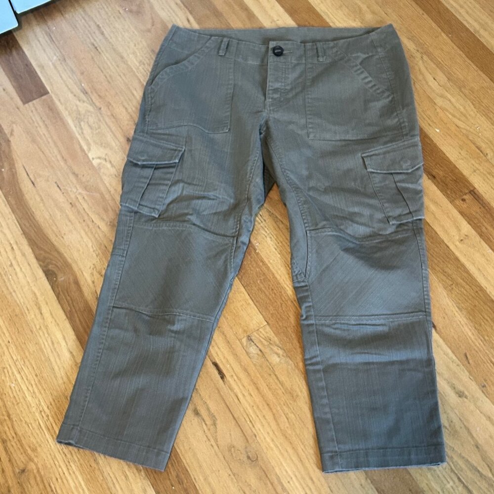 Mountain Hardware Cargo Style Pants Size 14 Short